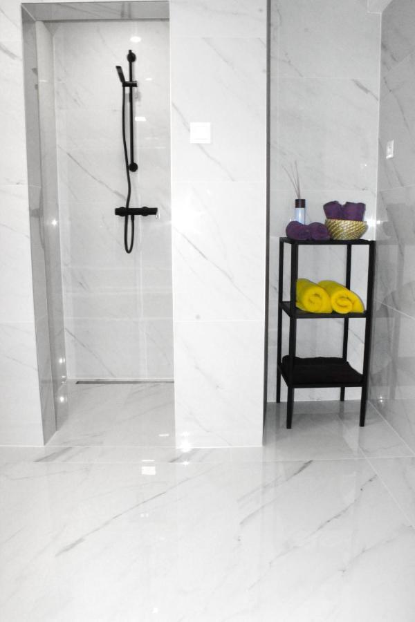 Krasny Priestranny Slnecny Apartman V Centre Mesta Trenčín Exteriér fotografie